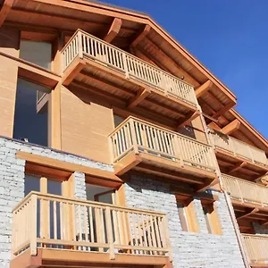  Chalet Le Quartz France